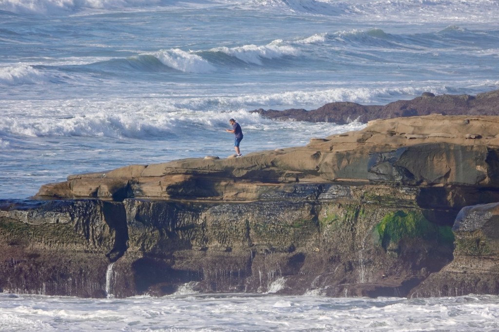 Hazardous surf advisory issued for San Diego County beaches through Tuesday – San Diego Union-Tribune