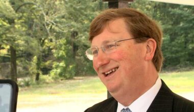 Governor says Mississippi employment at all-time high