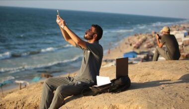 Internet restored in Gaza after 2-day outage amid Israeli attacks