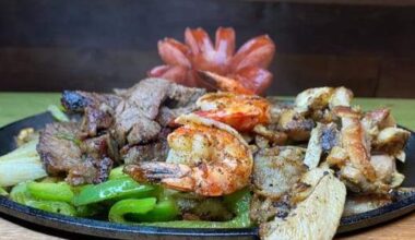 San Antonio restaurant news: Burgers vs. Tacos opening