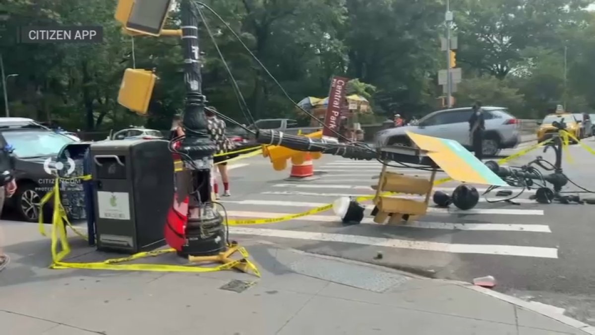 NYC traffic pole send 4 to hospital near Central Park – NBC New York