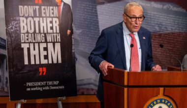 Top congressional leaders head to the White House ahead of shutdown deadline : NPR