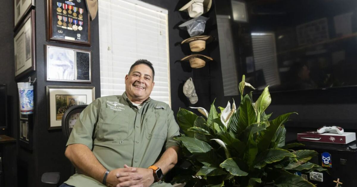 9/11 pushed Joaquin Castillo to serve. Now, he champions veterans in Fort Worth