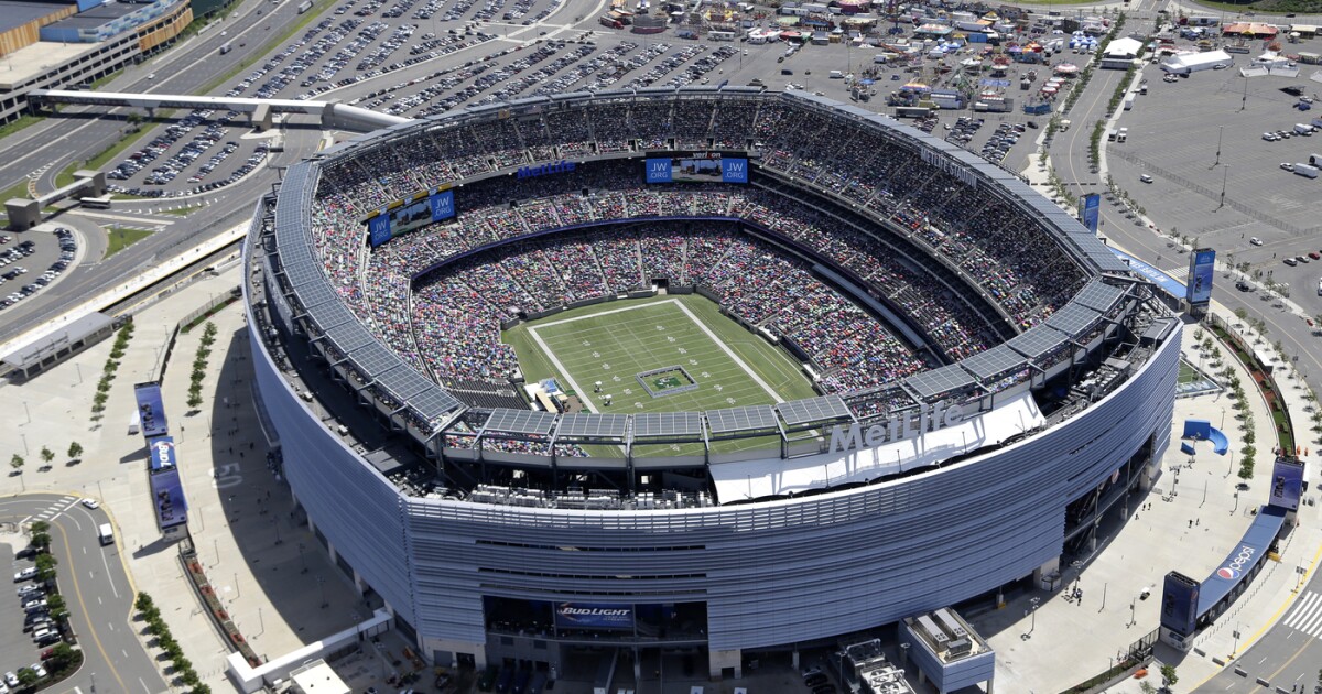 Lead NYC mayoral candidate calls for lower cost World Cup tickets