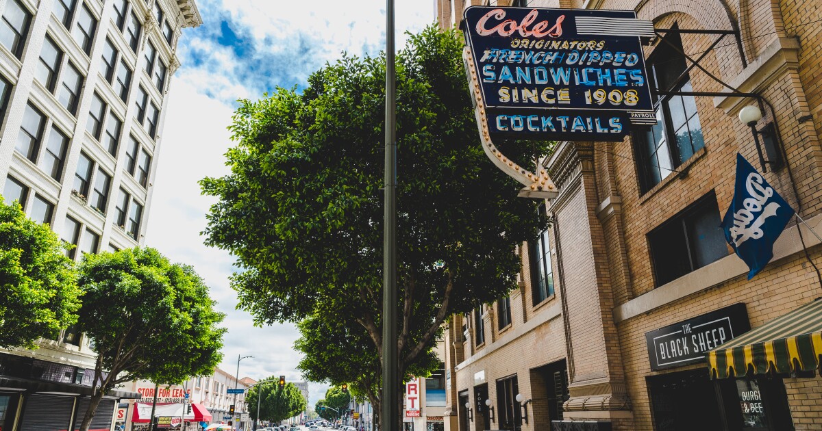 Historic DTLA restaurant Cole’s French Dip is pushing back closing date