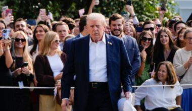 As government shutdown draws closer, congressional leaders will meet Trump