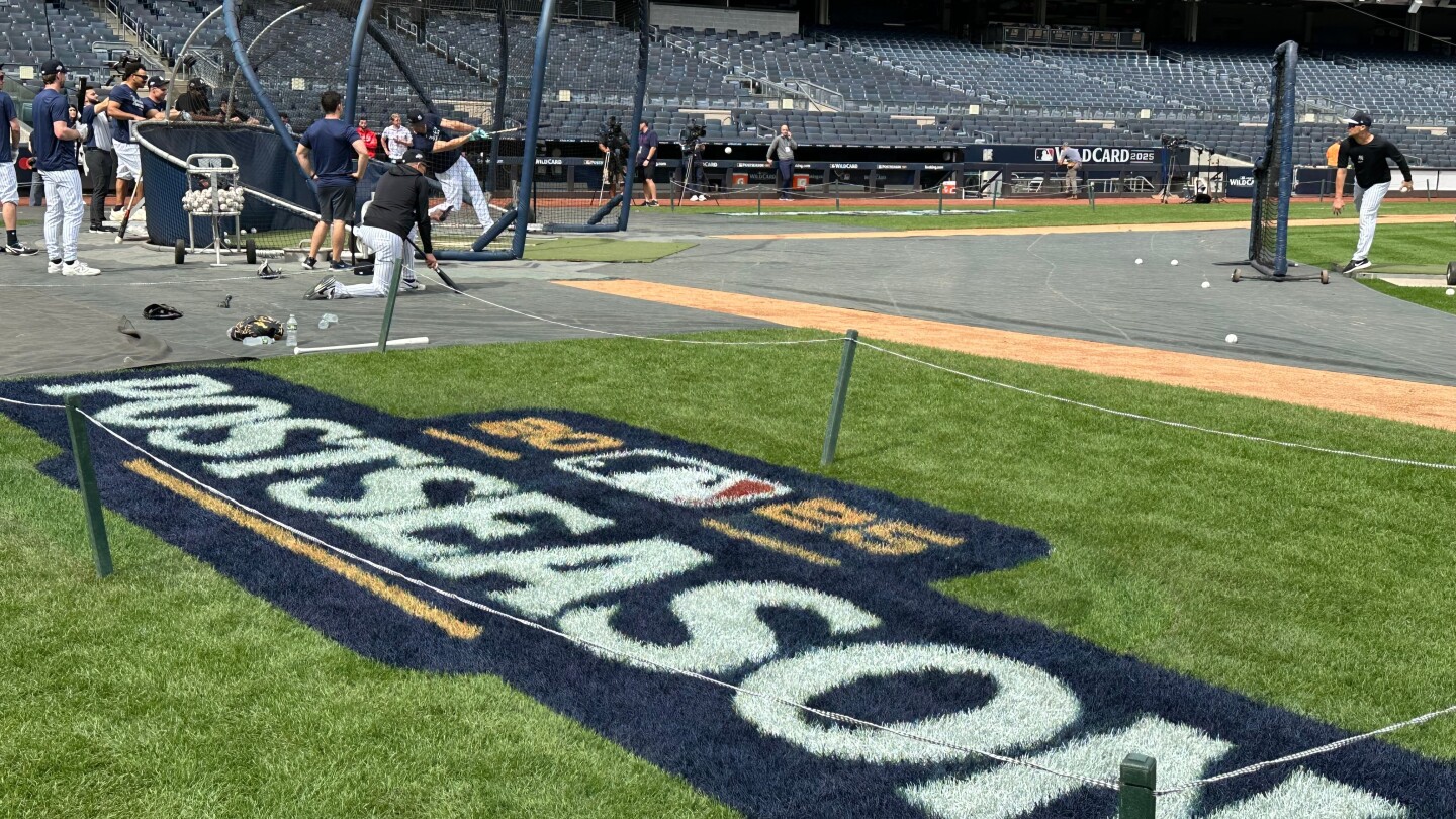 Crochet wants Red Sox teammates to give Yankees the business, tells them to dress for success