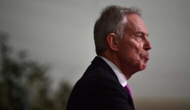 Tony Blair's long experience in the Middle East is both his strength and his weakness
