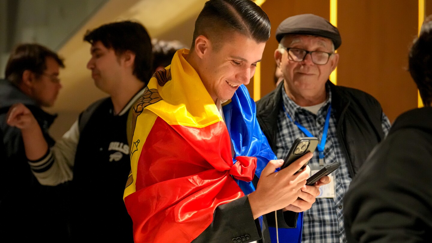 Moldova’s pro-EU party wins parliamentary election