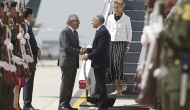 Canada's Carney heads to Mexico to discuss trade with Sheinbaum