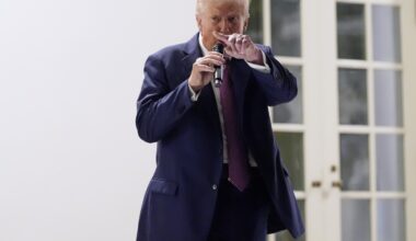 Trump threatens Chicago with apocalyptic force