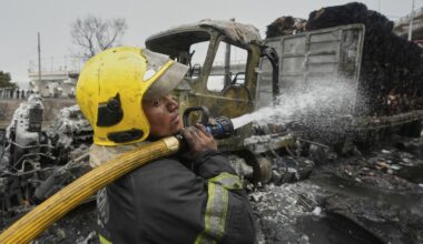 Gas tanker blast kills 8 in Mexico City