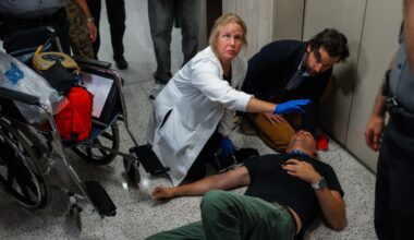 Journalist hospitalized after clash with federal agents in NYC immigration court