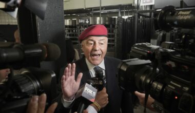 Guardian Angels founder Curtis Sliwa hopes for victory in crowded NYC mayoral race