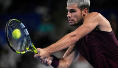 Swiatek wins 400th career match at China Open. Alcaraz reaches Japan final