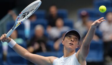 Iga Swiatek is through to the third round at the China Open