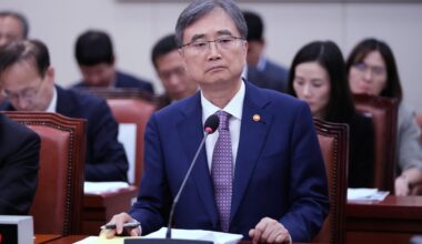 South Korea will bring home 300 workers detained in Hyundai plant raid