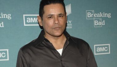 'Breaking Bad' actor accused of spraying woman with water, which agent denies