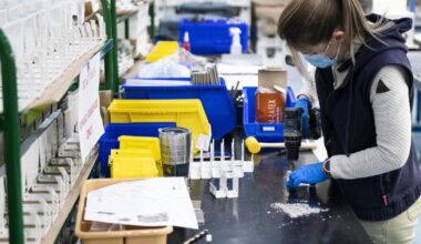 Weak jobs report fuels expectations of an interest rate cut