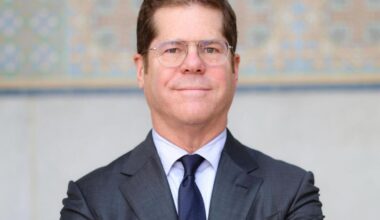Mayor Bass appoints Mitch Kamin as her third chief of staff in three years