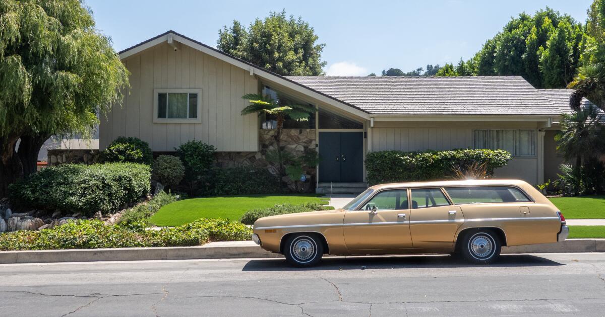 'Brady Bunch' house in L.A. open to public through limited event