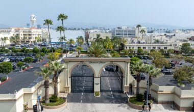 Paramount's David Ellison tells employees to return to the office