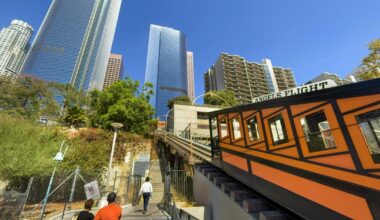 Bunker Hill tower One California Plaza goes into receivership