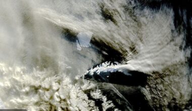 Most enduring and biggest iceberg breaks apart, with more splintering to come in its death spiral
