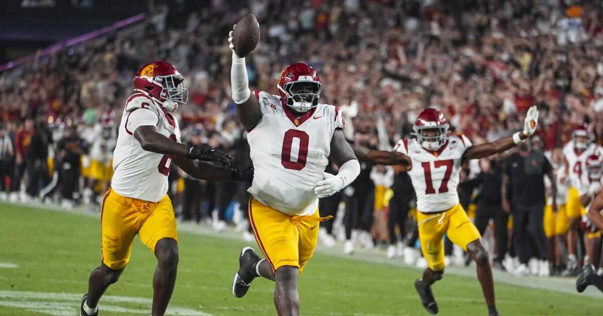 USC exorcises its Big Ten road demons by beating Purdue to go to 3-0