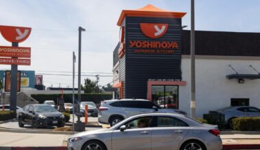 L.A. Yoshinoya workers walk out, describing cockroaches, leaky ceiling, dirty grills