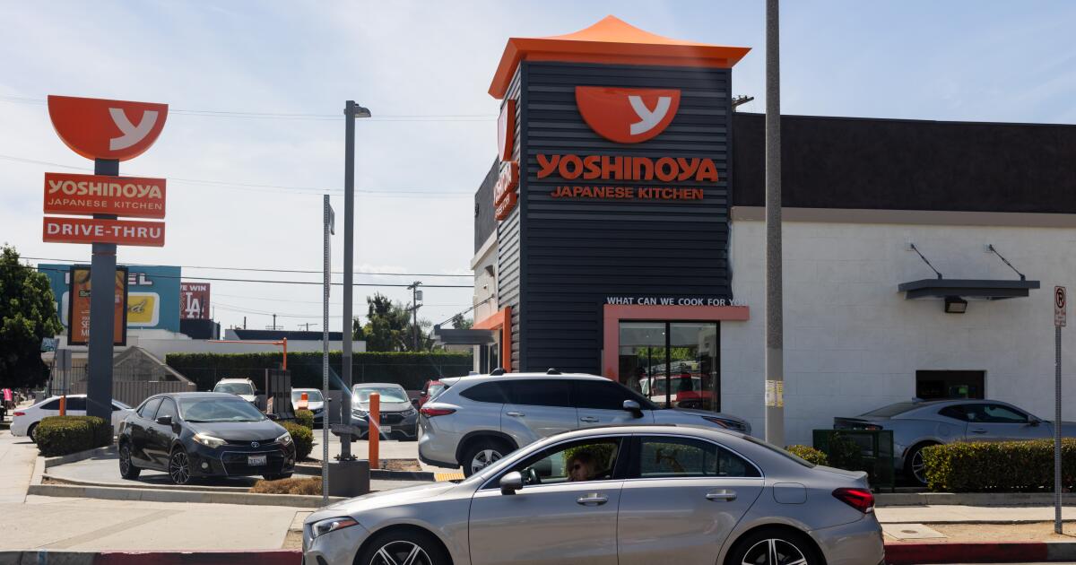 L.A. Yoshinoya workers walk out, describing cockroaches, leaky ceiling, dirty grills