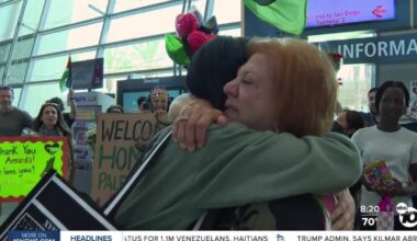 San Diego nurse reunites with family after volunteering at Gaza hospital