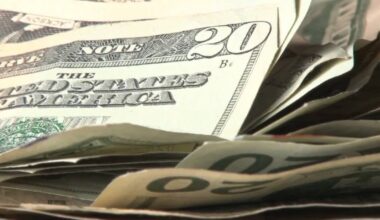 'No-spend' challenge helping people save money by cutting unnecessary purchases