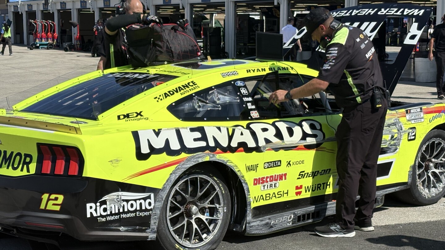 Ryan Blaney going to a backup car at Kansas after crash