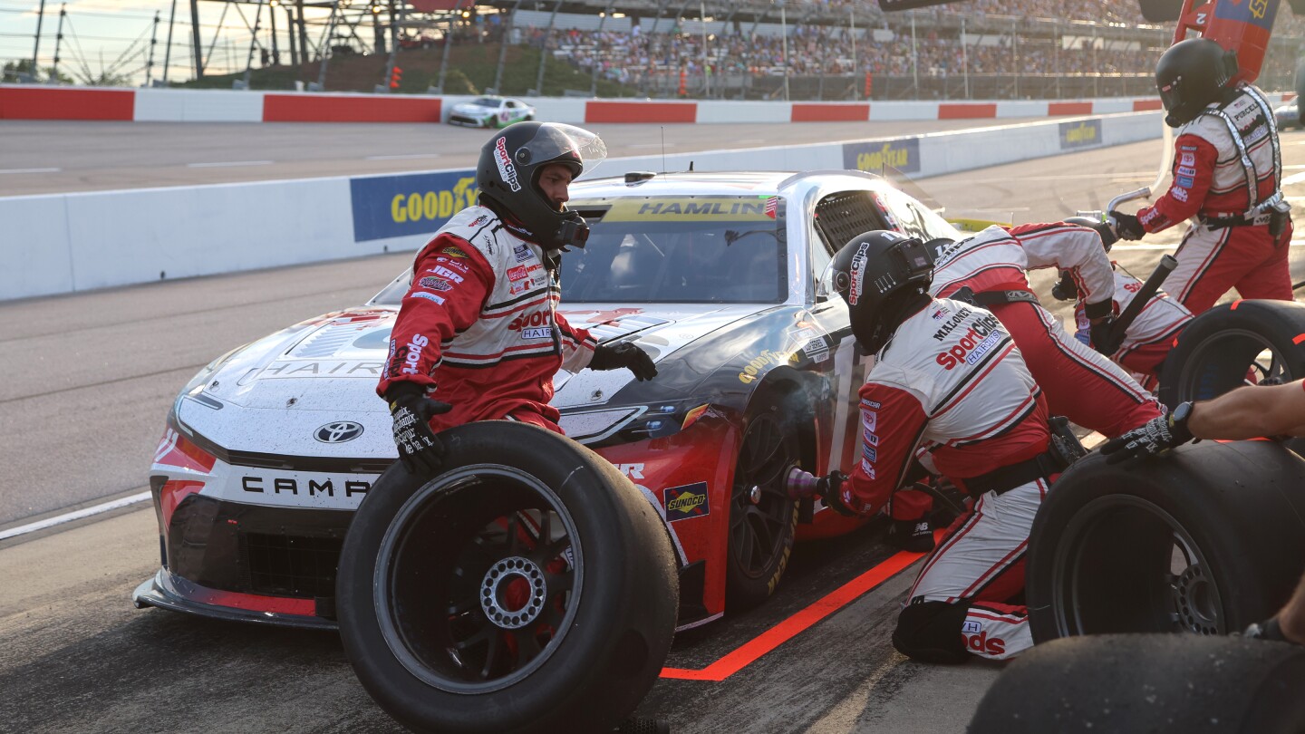 NASCAR suspends 2 of Denny Hamlin's pit crew for wheel violation at Bristol