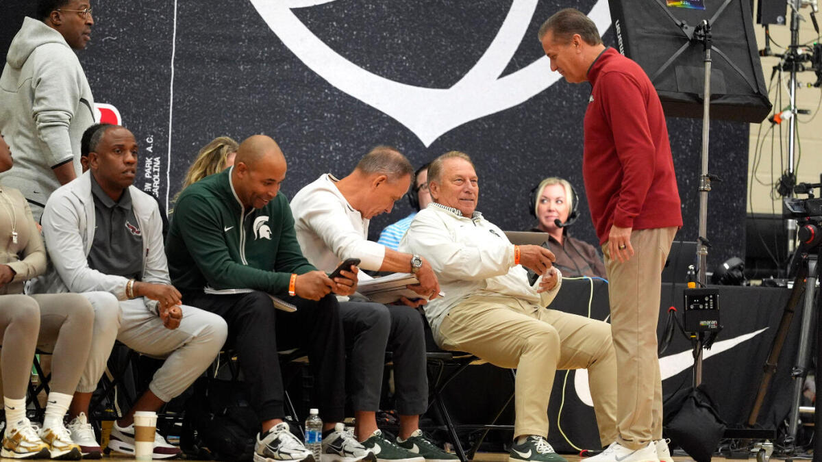 Lack of talent, revenue sharing, transfer portal create unique 2026 college hoops recruiting cycle