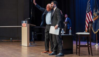 Sanders and Mamdani energize supporters at town hall as NYC mayor's race enters final stretch