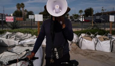 Home Depot stores, long a hub for day laborers, now draw immigration agents