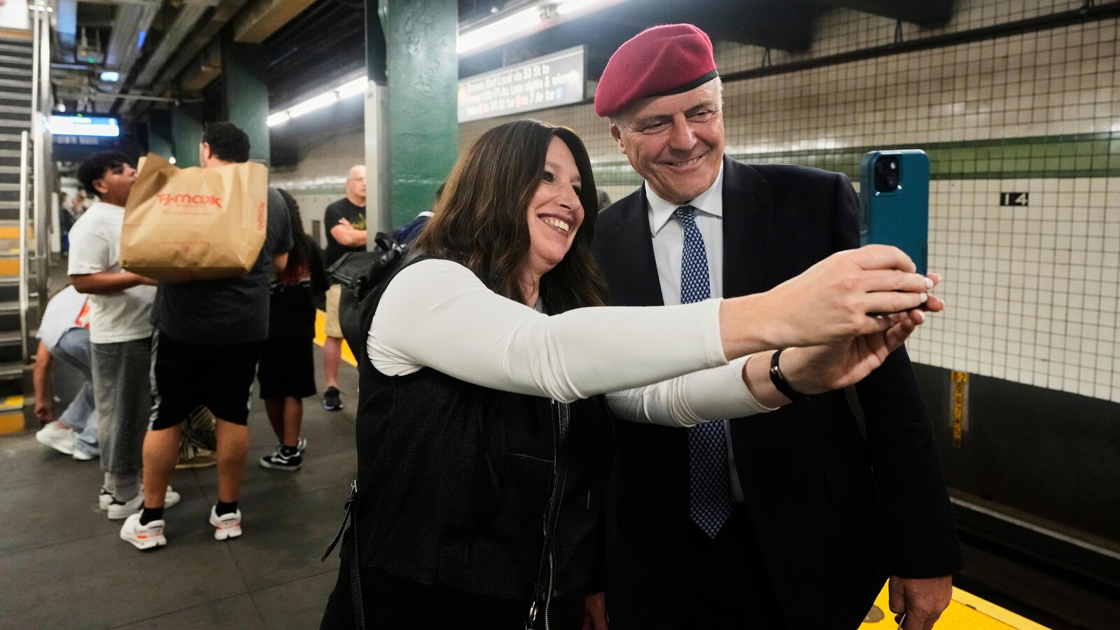 Red beret-wearing Republican Curtis Sliwa likes his chances in a crowded NYC mayor's race