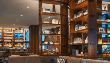 A Cowtown cowboy hotel + 10 more September Texas travel tips
