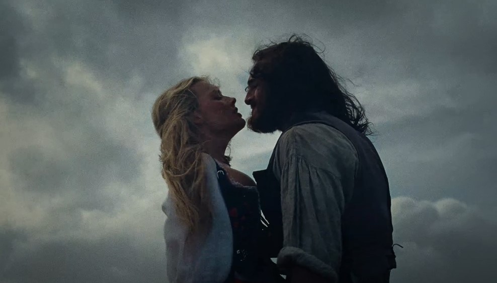 Margot Robbie, Jacob Elordi Fall in Love