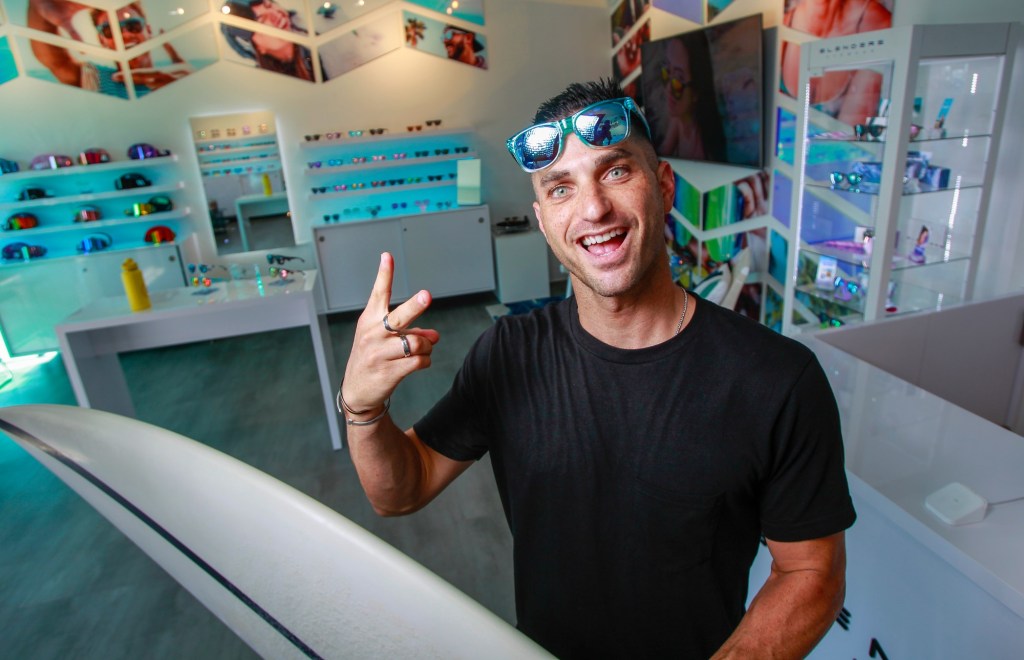 Blenders Eyewear founder pledges $5 million to SDSU basketball program