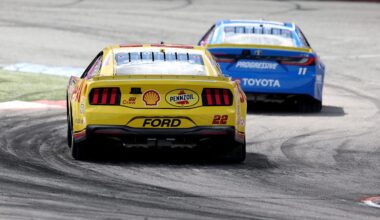 Joey Logano, Team Penske, Denny Hamlin, Joe Gibbs Racing, NASCAR