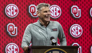 Oklahoma's experienced backcourt great early-season test for Gonzaga