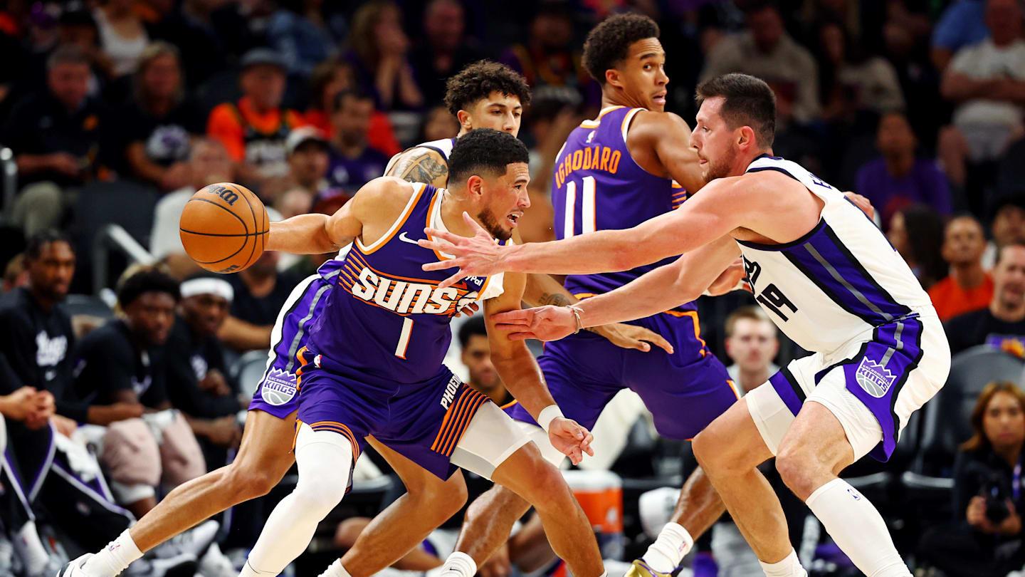 Phoenix Suns Unveil Starting Lineup vs Los Angeles Clippers