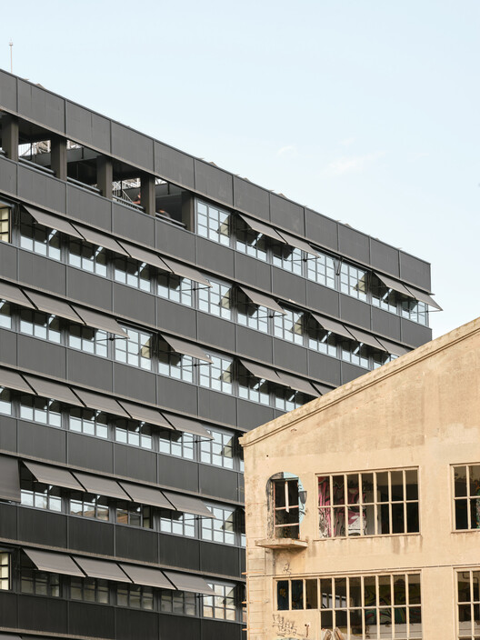 45 Industrialized Social Housing Units  / Vivas Arquitectos - Exterior Photography