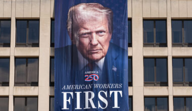 Jobs Report Withheld by Shutdown Leaves Economists Guessing