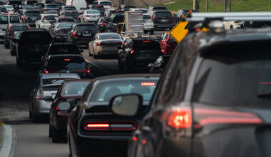 72 Drivers Ticketed In Past Week For Using Shoulders To Beat Traffic, Cook County Sheriff’s Office Says