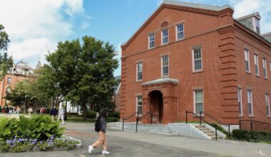 Professors shift many essay-based assessments to in-person exams amid AI concerns