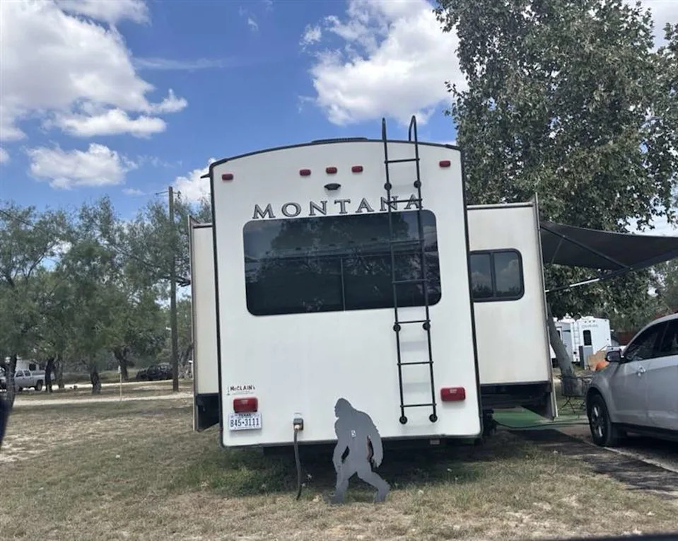 A "bigfoot sighting" at a trailer park near Bigfoot, Texas. (Mia Valdez/MySA)